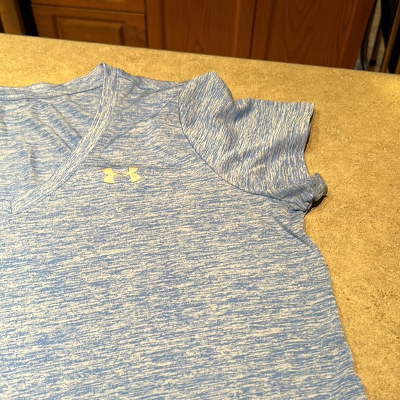 UA shirt - Picture 4 of 4